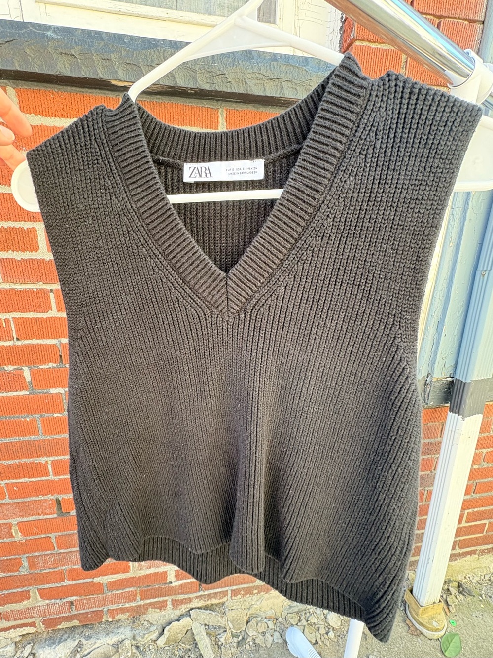 Zara Knitted Sweater Vest